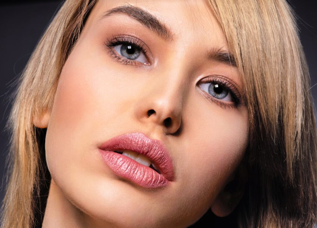 Come ingrandire le labbra con il trucco